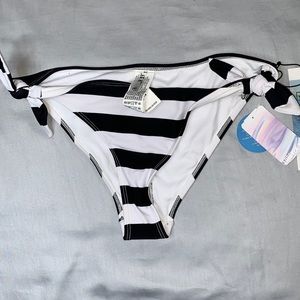 Black and white stripe swim bottoms